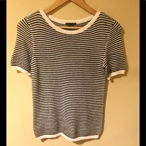 Theory Short Sleeve knit Sweater Women’s small